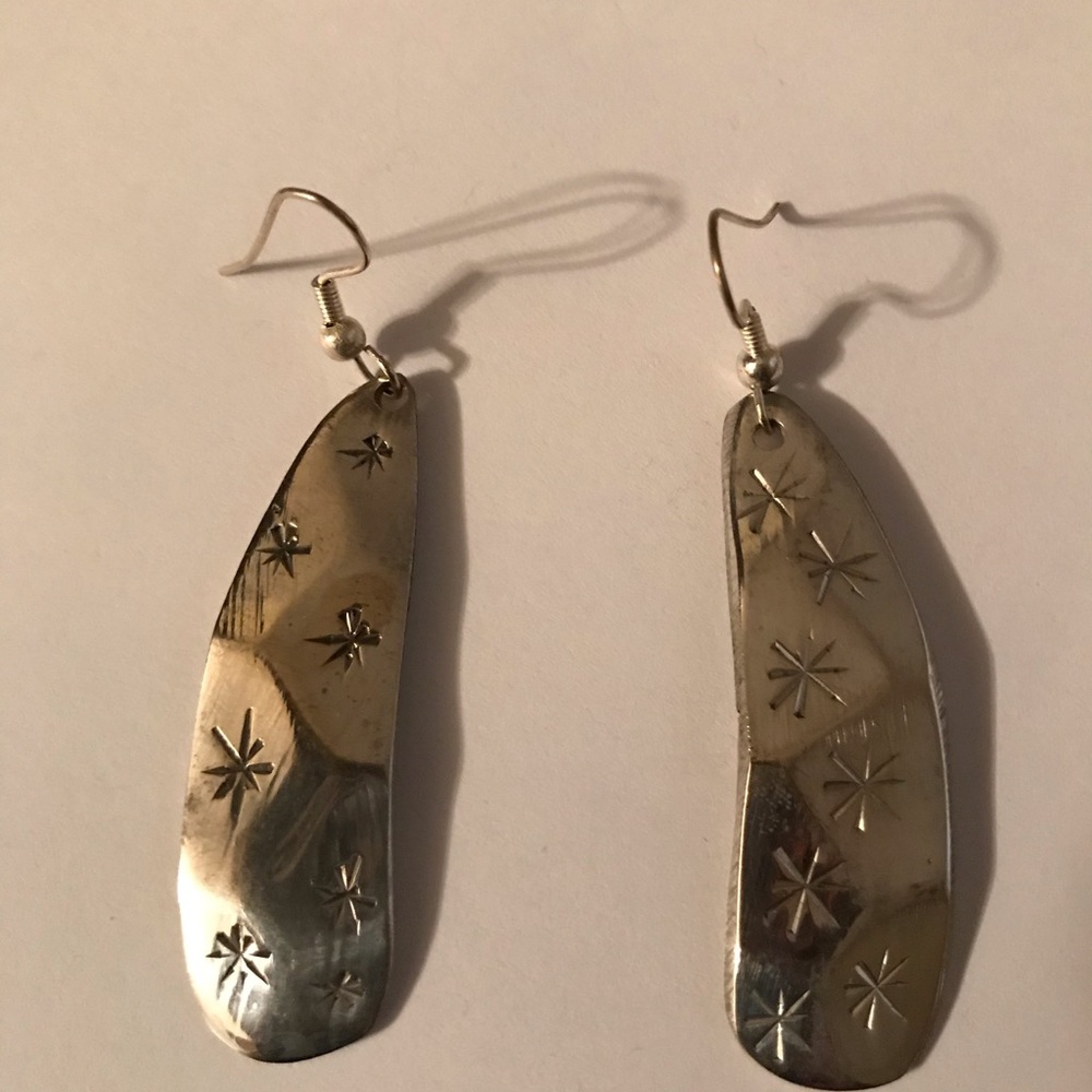 Jewelry - Picture 2 of 2